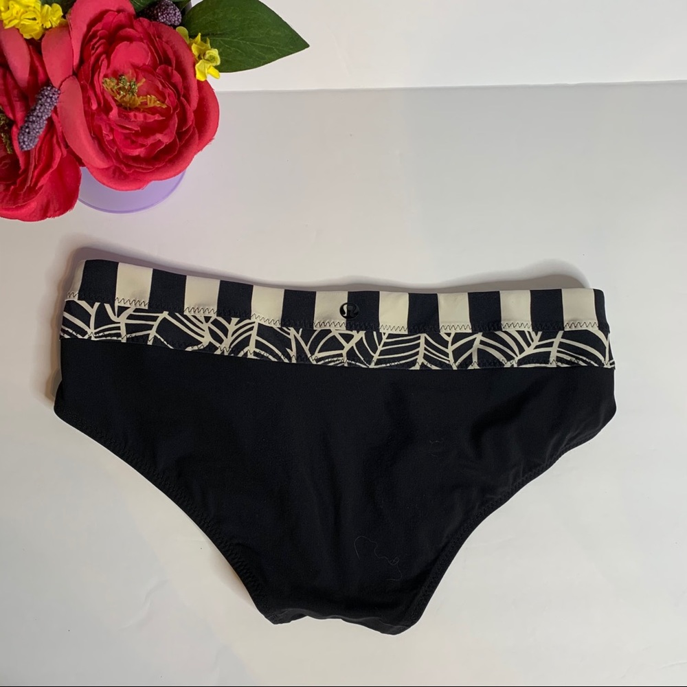 Lululemon Shanti Surf Bikini Bottoms - Picture 7 of 13
